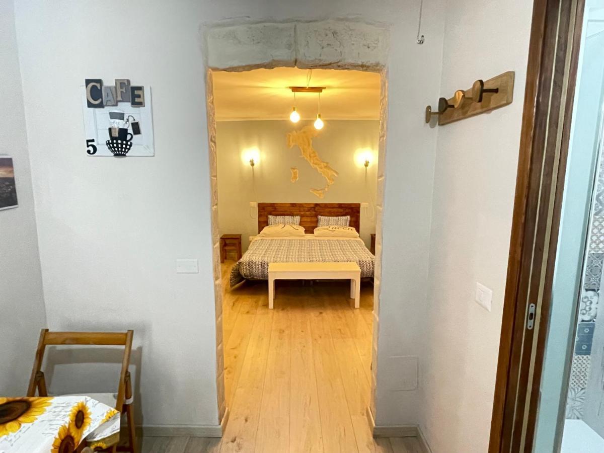 Trevisani Central Station Apartment Bari Exterior foto